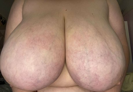 Gigantits perfect pornstar galleries