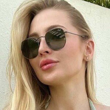 pricktease sexy model archive