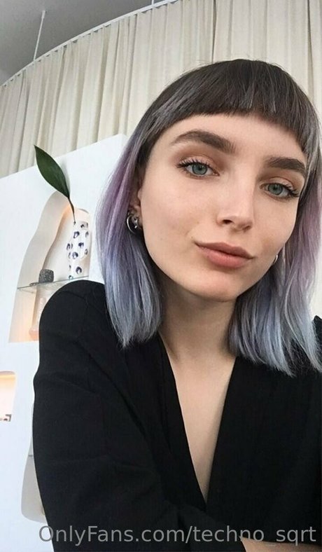 techno sqrt high quality actress pictures