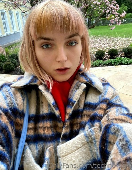 techno sqrt model best img