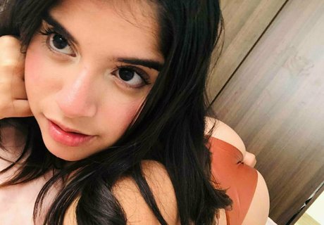 tiny onlyfans hot sexy img