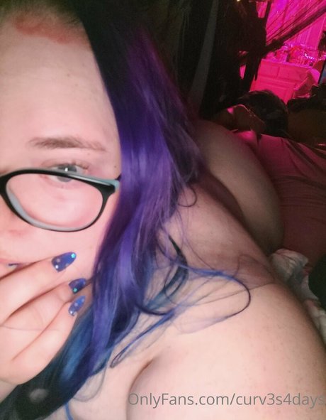 curv3s4days pretty pornstar photos