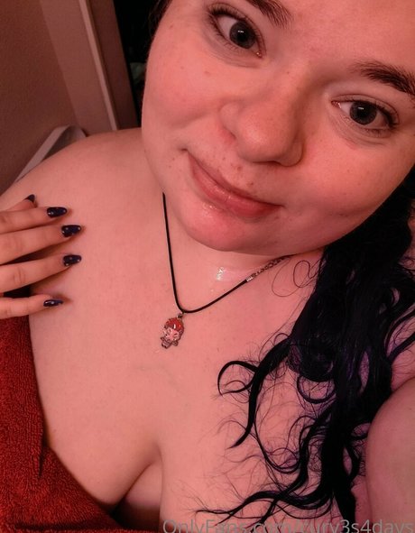 curv3s4days beautiful star archive