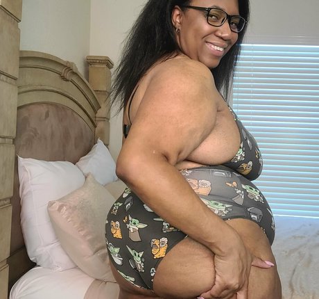 petite skinny onlyfans pretty picture