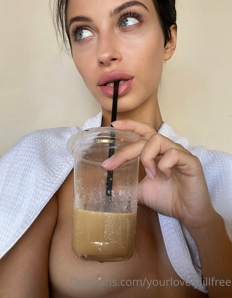 asian lesbian onlyfans porno gallery