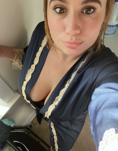 LillyBehave model nudes photo