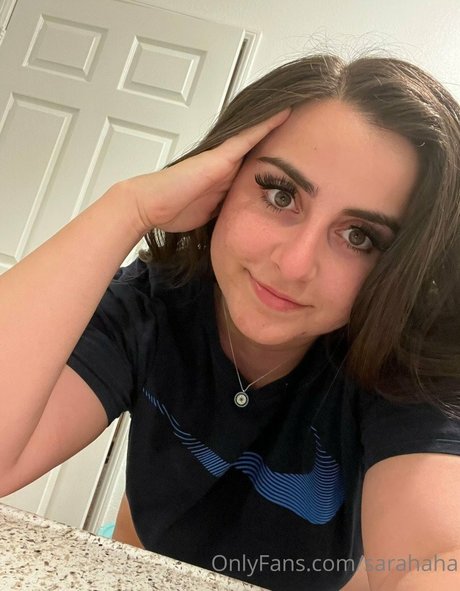 Sara Hart star pornographic picture