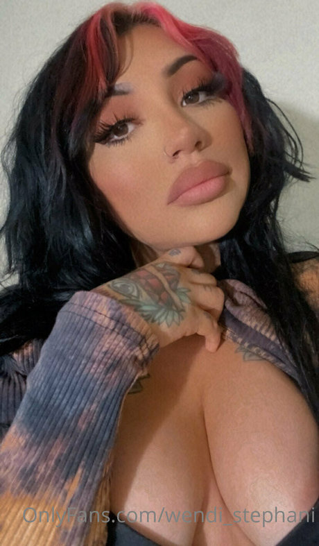 wendi stephani exclusive model image