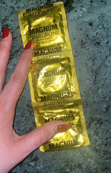 Michelleyroo hot actress pic