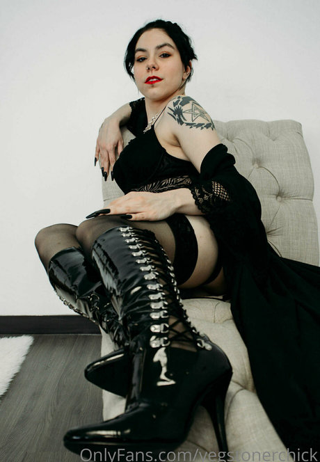 raven onlyfans pornographic gallery