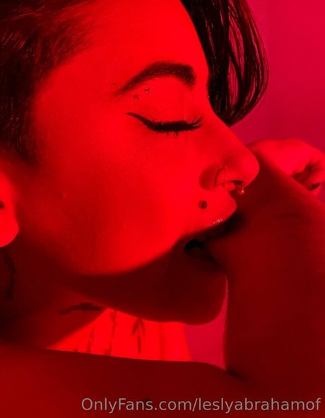 leslyabrahamof xxx actress img