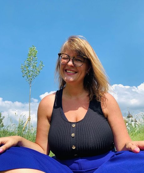 tall milf onlyfans art nude galleries