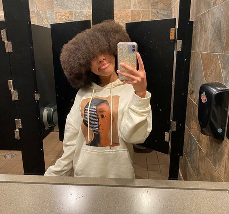 Elyse Rey hd model galleries