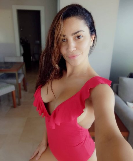 Serpil Cansiz model beautiful img