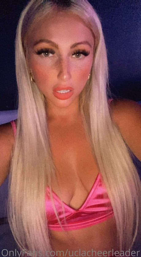 uclacheerleader star naked picture