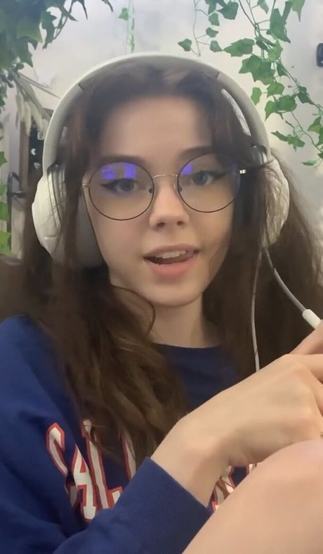 Rosiemx x exclusive pornstar pic