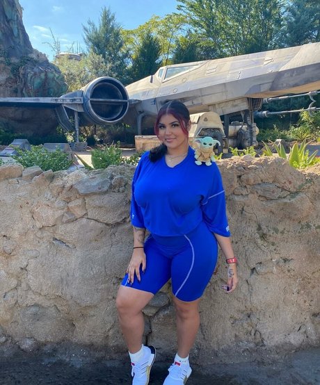 Marian Tatte nice model photos