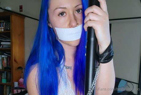 bratelaidetoo erotic model galleries