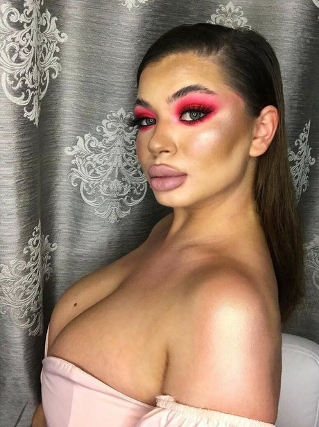 Roxana Elena erotic star galleries