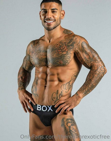 therealmrexoticfree star naked picture