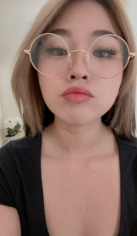 babiebeezz2 0 free model pictures