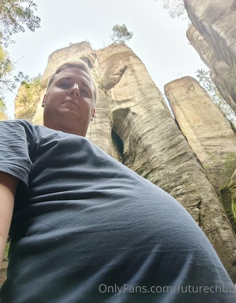 futurechub naked actress photo