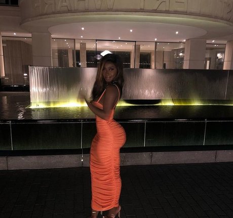 LXRYCC model nudes gallery