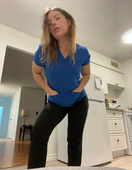 ashleyisadoll best model pics