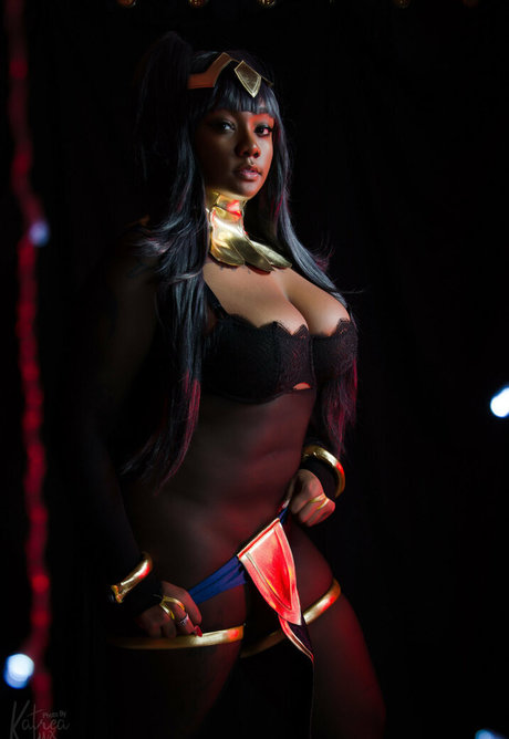 izzysaeko exclusive pornstar pic