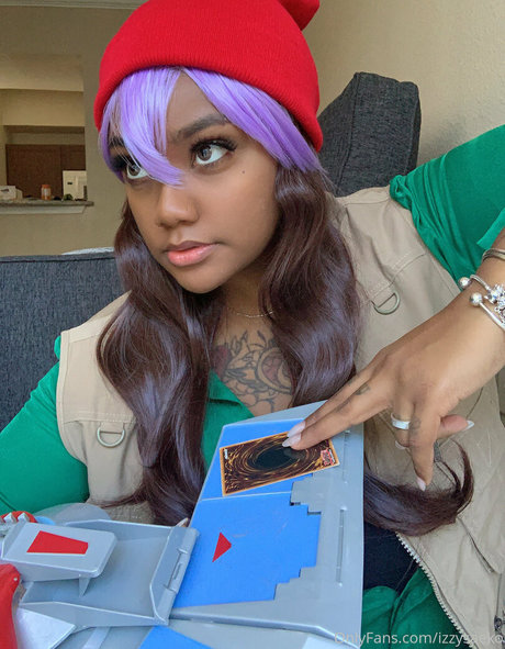 izzysaeko pornstar exclusive img