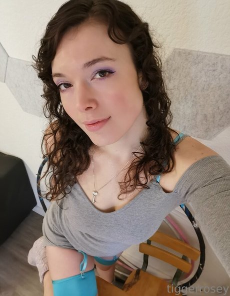 tiggerrosey sexy star img