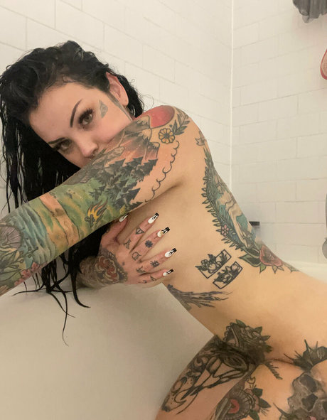 monicazamoraofficial model xxx image