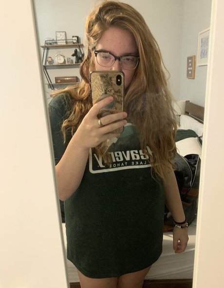 lucigonewild naked star photos