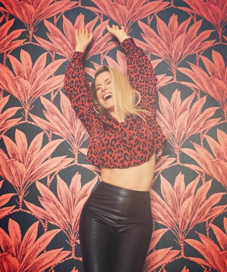 Jeanette Biedermann star art archive