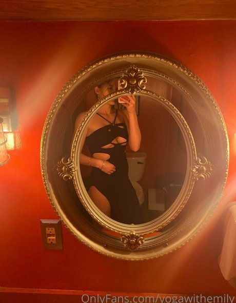 yogawithemily free star photos