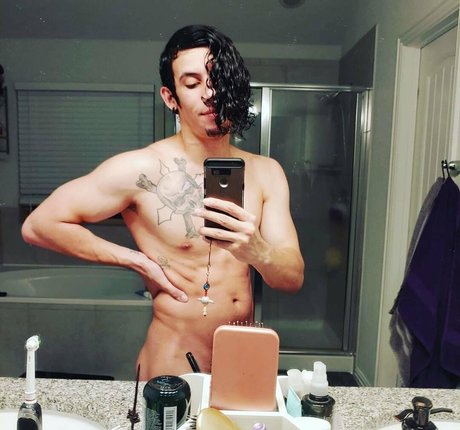 cagedangelcosplayfree porn actress pictures