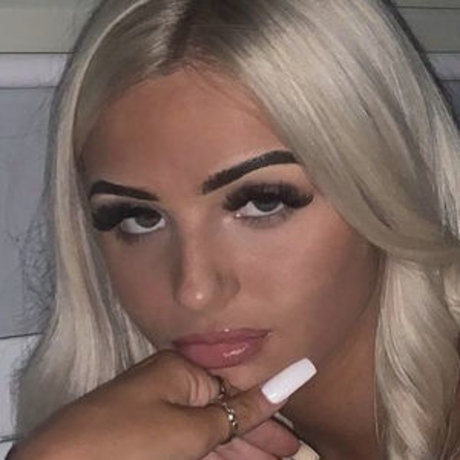 close up onlyfans pretty photo