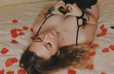 Notsryyy pornstar top image