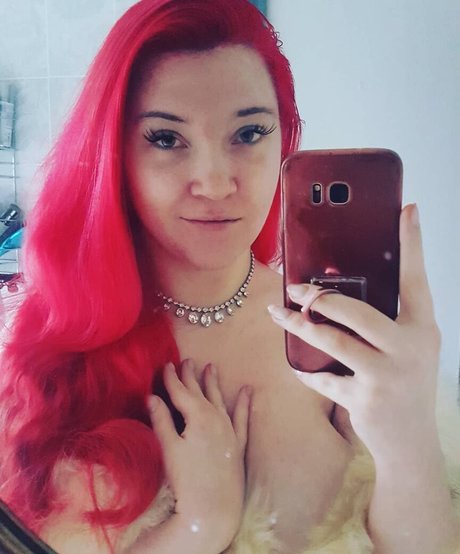 Ariel Vanderberg high quality star archive