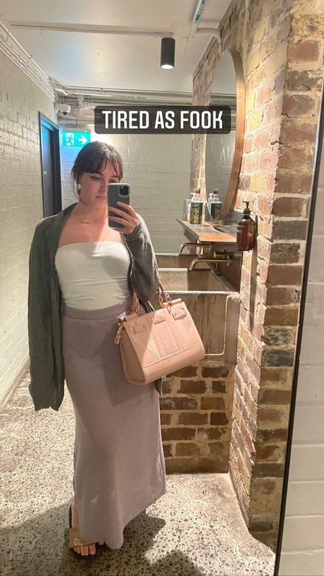 Shutupmichaelaa pornstar free image