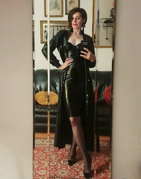 redhead thick onlyfans perfect picture