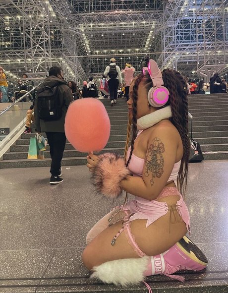 Kikicheea star nude pics