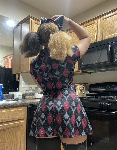 Kikicheea exclusive model images