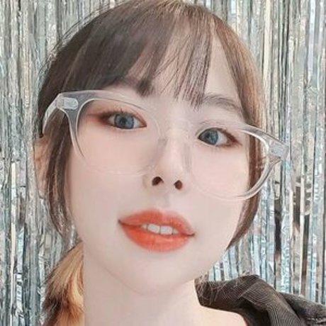 mechanic onlyfans pretty pic