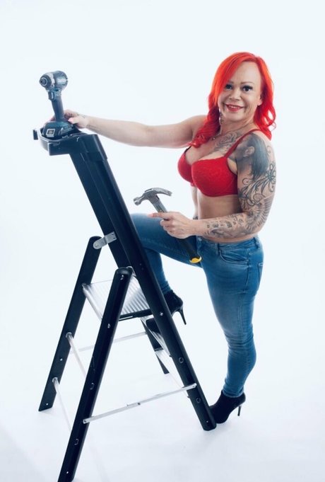 curvy blonde milf onlyfans porno pic