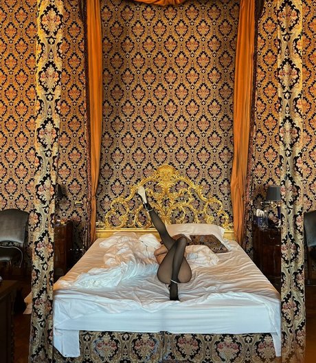 Lucrezia De Lellis adult actress images