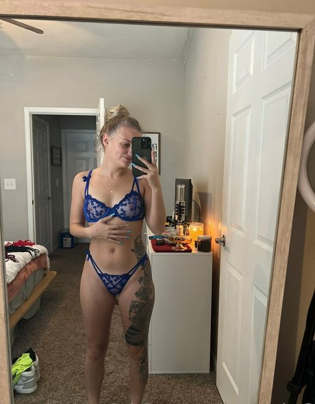 Lily Stalnaker model beautiful pics