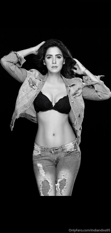 indiandiva95 star high quality pictures