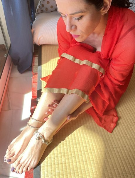 hathayogasoulsexyfeet erotic star pic