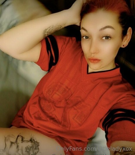 littleladyxox pornstar art photo